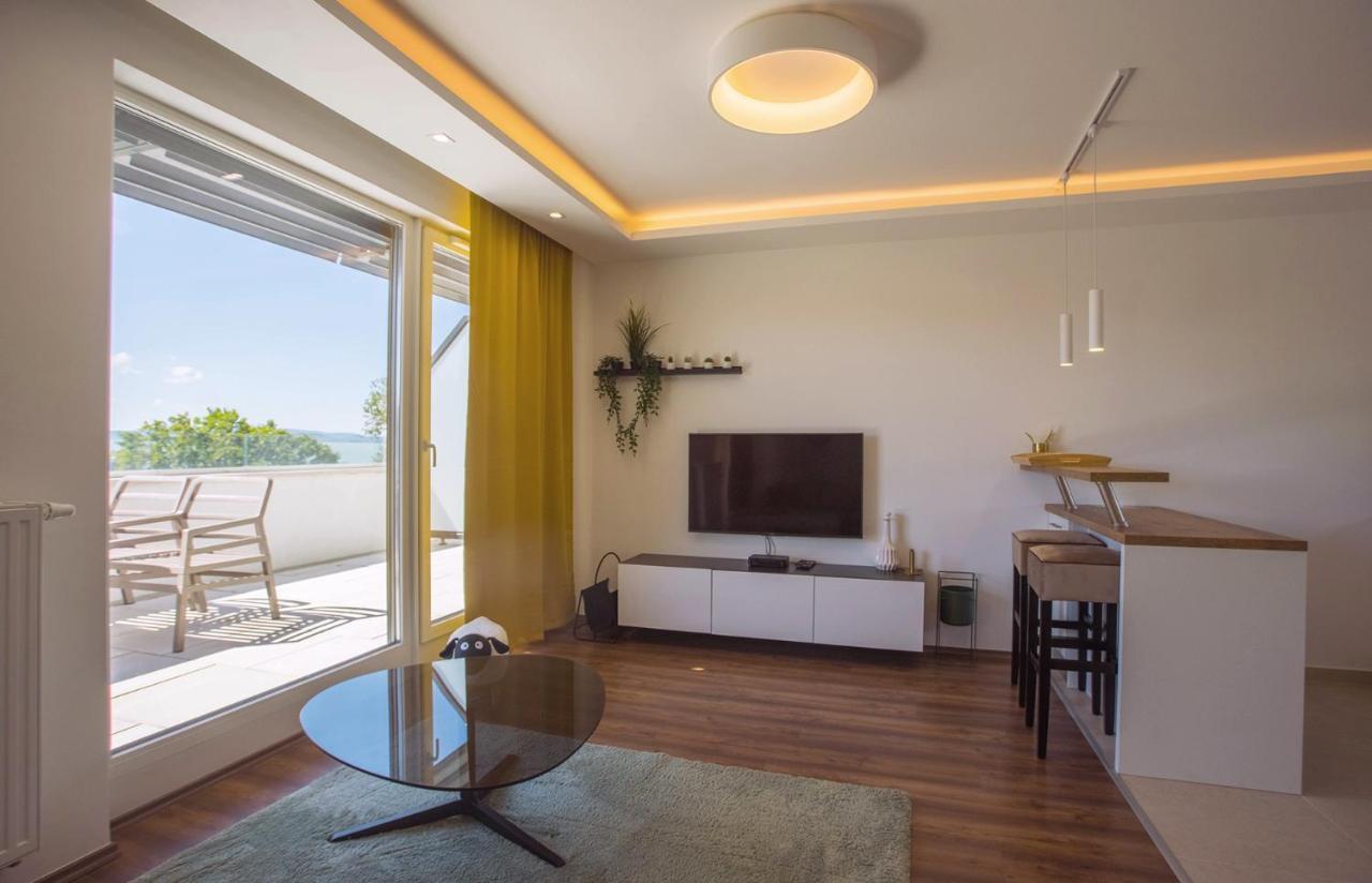 Sunset Resort - Lakeside Boutique Apartments Fonyód 객실 사진